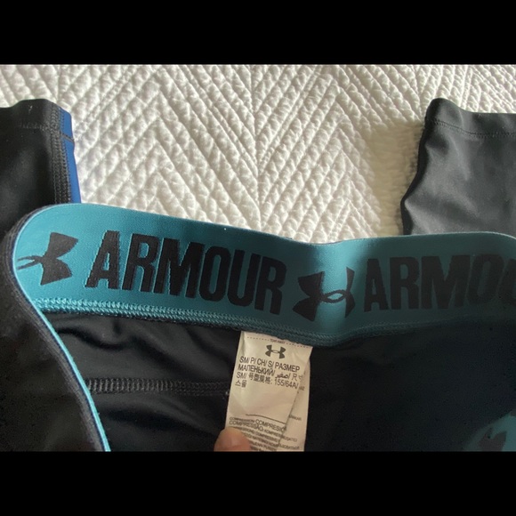 UNDER ARMOUR HEAT GEAR LEGGING SIZE SMALL - Picture 4 of 7